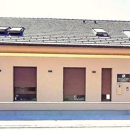 Karlovcanka Smestaj U Centru Sremskih Karlovaca Lejlighed Sremski Karlovci