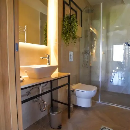 Karlovcanka Smestaj U Centru Sremskih Karlovaca Appartamento