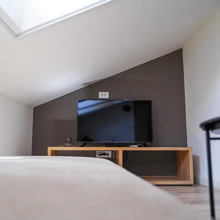 Karlovcanka Smestaj U Centru Sremskih Karlovaca *