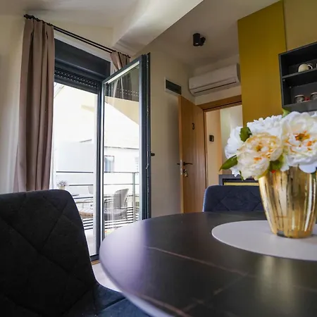 Karlovcanka Smestaj U Centru Sremskih Karlovaca