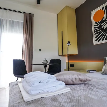 Karlovcanka Smestaj U Centru Sremskih Karlovaca