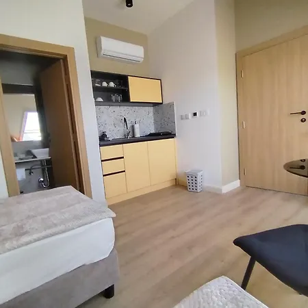 Karlovcanka Smestaj U Centru Sremskih Karlovaca *