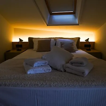 Karlovcanka Smestaj U Centru Sremskih Karlovaca *