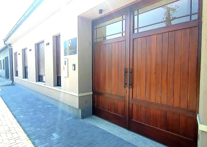 Karlovcanka Smestaj U Centru Sremskih Karlovaca 아파트 *