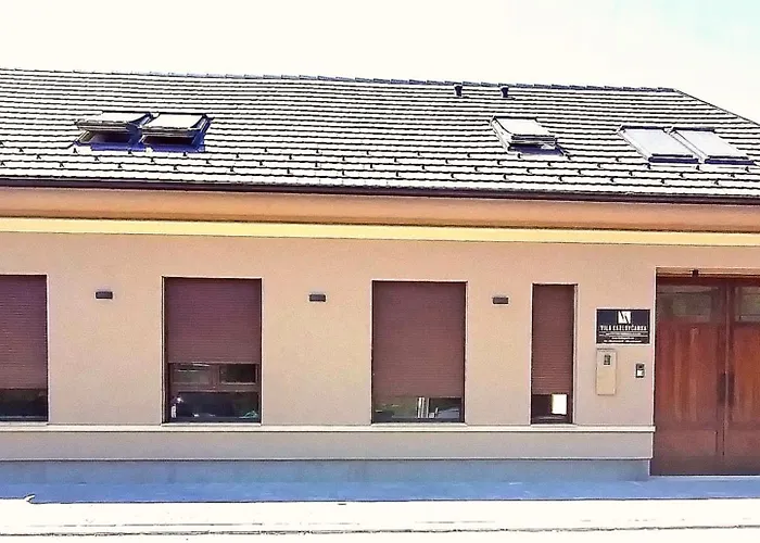 Karlovcanka Smestaj U Centru Sremskih Karlovaca 아파트 스렘스키카를로브치