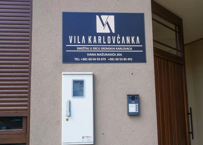 아파트 Karlovcanka Smestaj U Centru Sremskih Karlovaca 스렘스키카를로브치