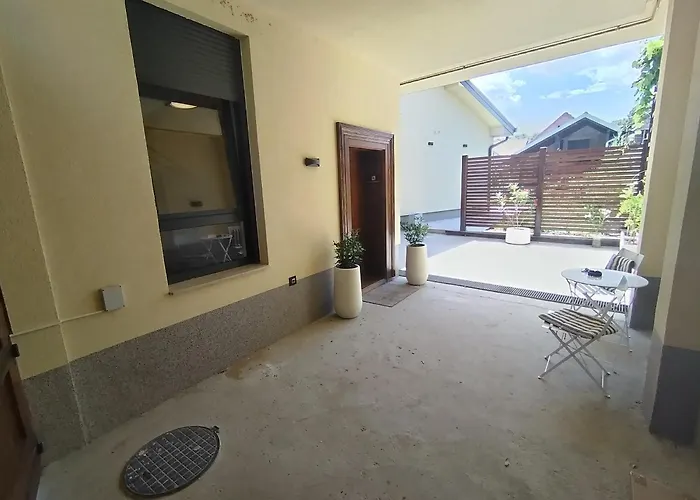 아파트 Karlovcanka Smestaj U Centru Sremskih Karlovaca *