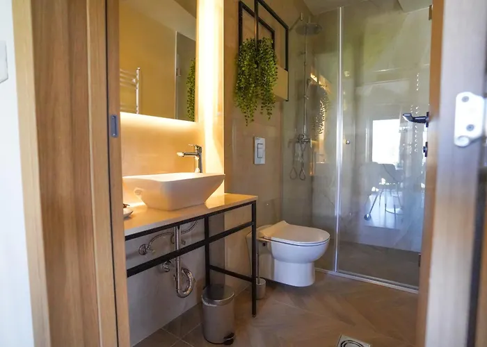 Karlovcanka Smestaj U Centru Sremskih Karlovaca 아파트