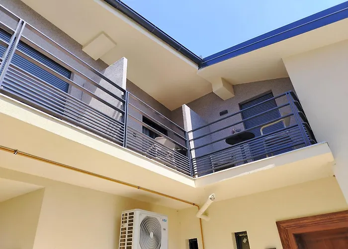 Karlovcanka Smestaj U Centru Sremskih Karlovaca