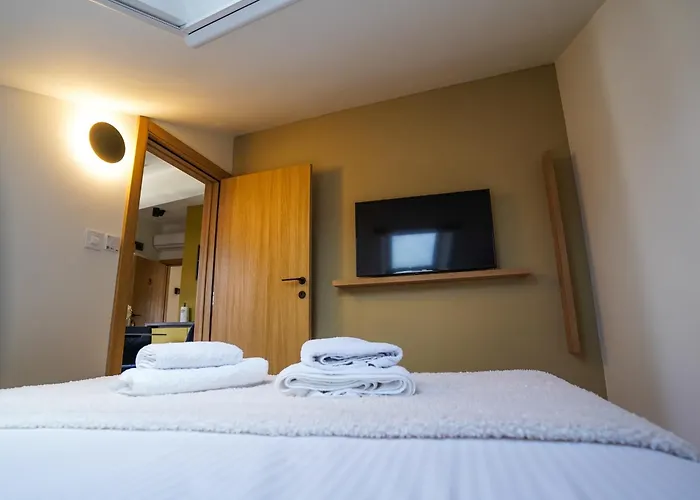 아파트 Karlovcanka Smestaj U Centru Sremskih Karlovaca *