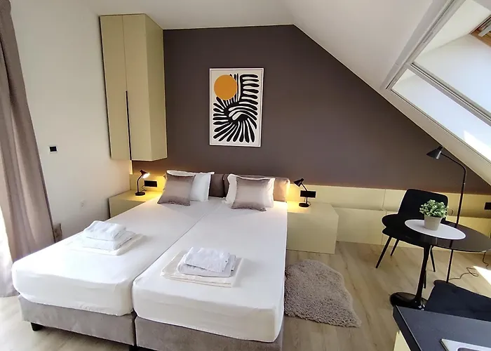 아파트 Karlovcanka Smestaj U Centru Sremskih Karlovaca 스렘스키카를로브치