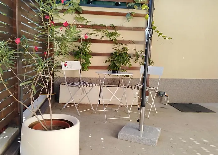 Karlovcanka Smestaj U Centru Sremskih Karlovaca 스렘스키카를로브치