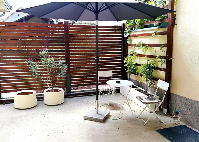 Karlovcanka Smestaj U Centru Sremskih Karlovaca