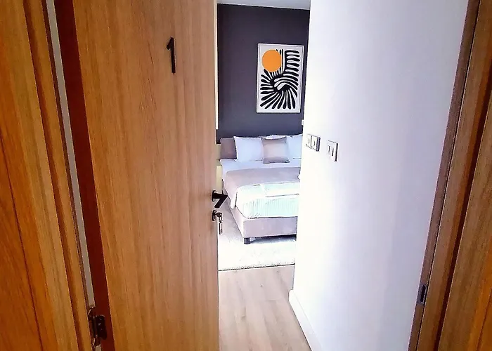 아파트 Karlovcanka Smestaj U Centru Sremskih Karlovaca 스렘스키카를로브치